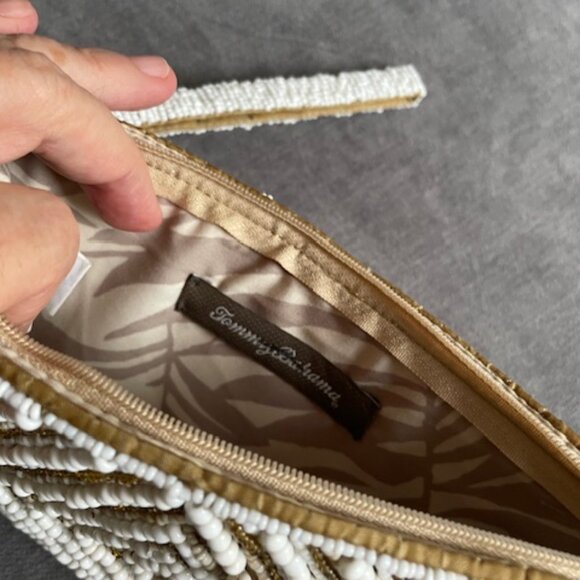Tommy Bahama Beaded clutch / wristlet. - Picture 4 of 5